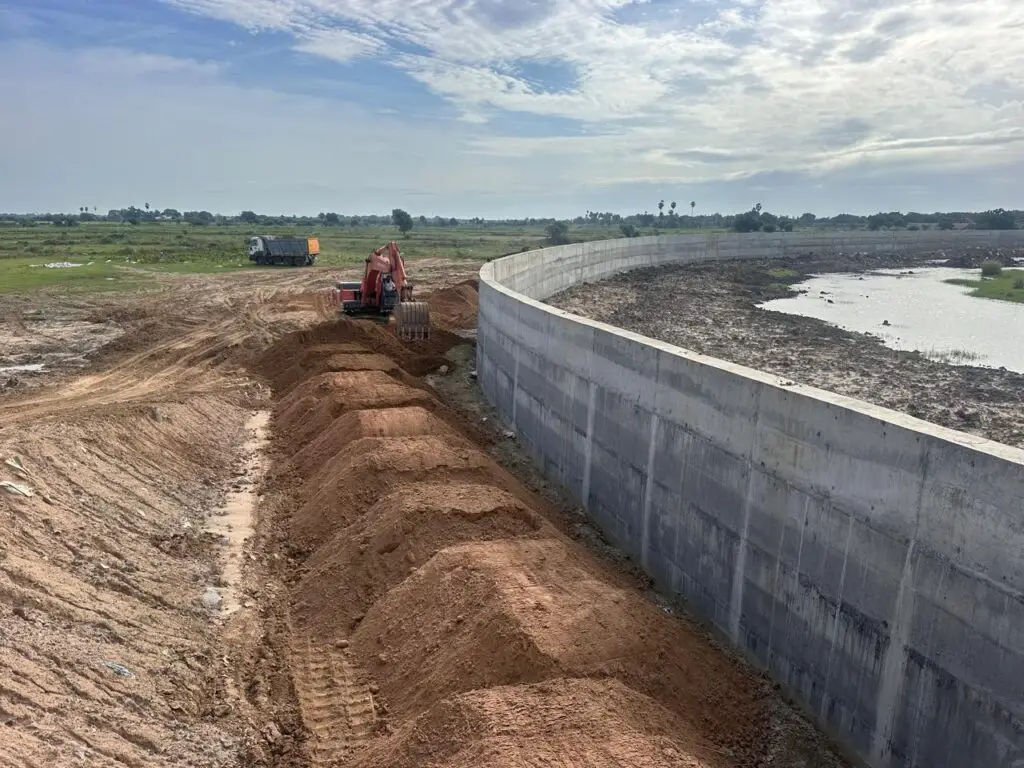 photo 2025 10 25 19 15 03